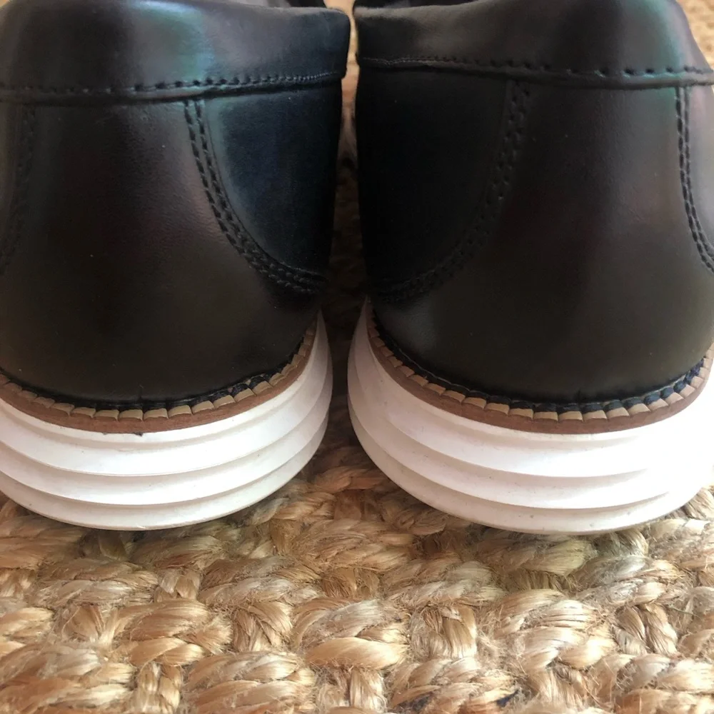 Cole Haan Original Grand OS Venetian Loafer. Black Leather. Size 11.5 M